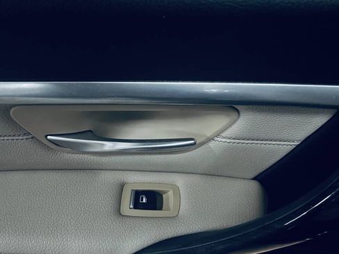 Used 2017 BMW 330i Sedan RWD image 35