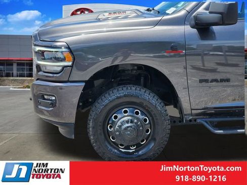 Used 2024 RAM 3500 Laramie w/ Night Edition AWD/4WD image 9