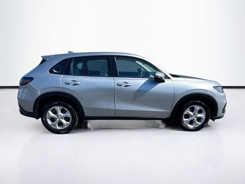 Certified 2024 Honda HR-V LX image 8