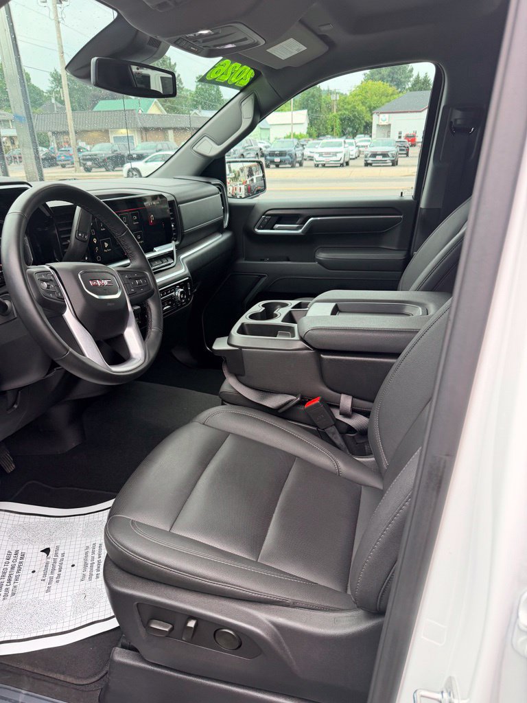 Used 2026 GMC Sierra 1500 SLT AWD/4WD image 12