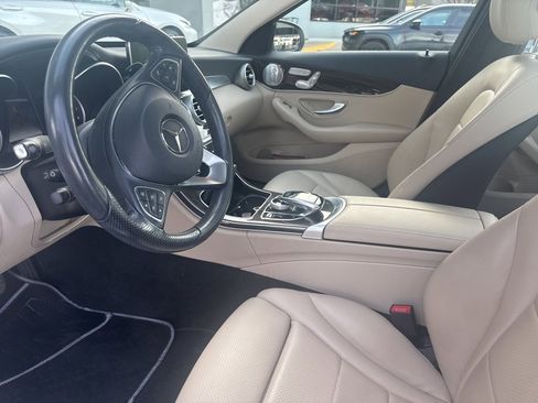Used 2016 Mercedes-Benz C 300 4MATIC Sedan image 9