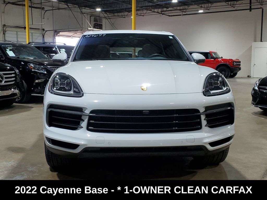 Used 2022 Porsche Cayenne AWD/4WD image 2
