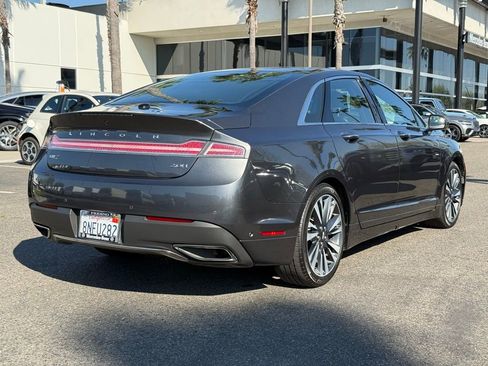 Used 2019 Lincoln MKZ Reserve FWD image 8