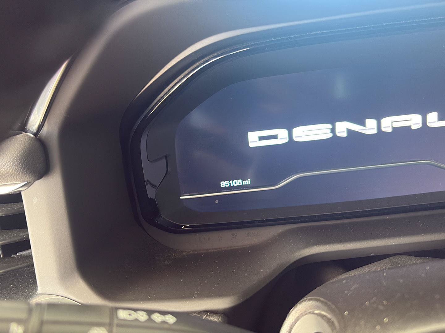 Used 2023 GMC Yukon Denali AWD/4WD image 8