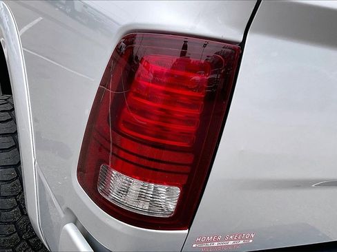 Used 2018 RAM 2500 Laramie w/ Sport Appearance Group image 28