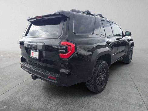 Certified 2025 Toyota 4Runner SR5 AWD/4WD image 3