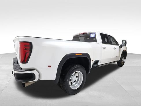 Certified 2025 GMC Sierra 3500 Denali Ultimate image 4