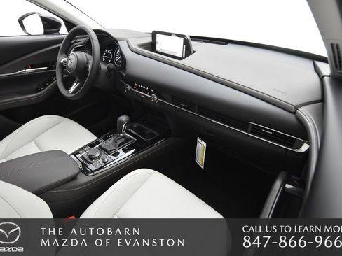Used 2025 MAZDA CX-30 AWD 2.5 S w/ Premium Package image 24
