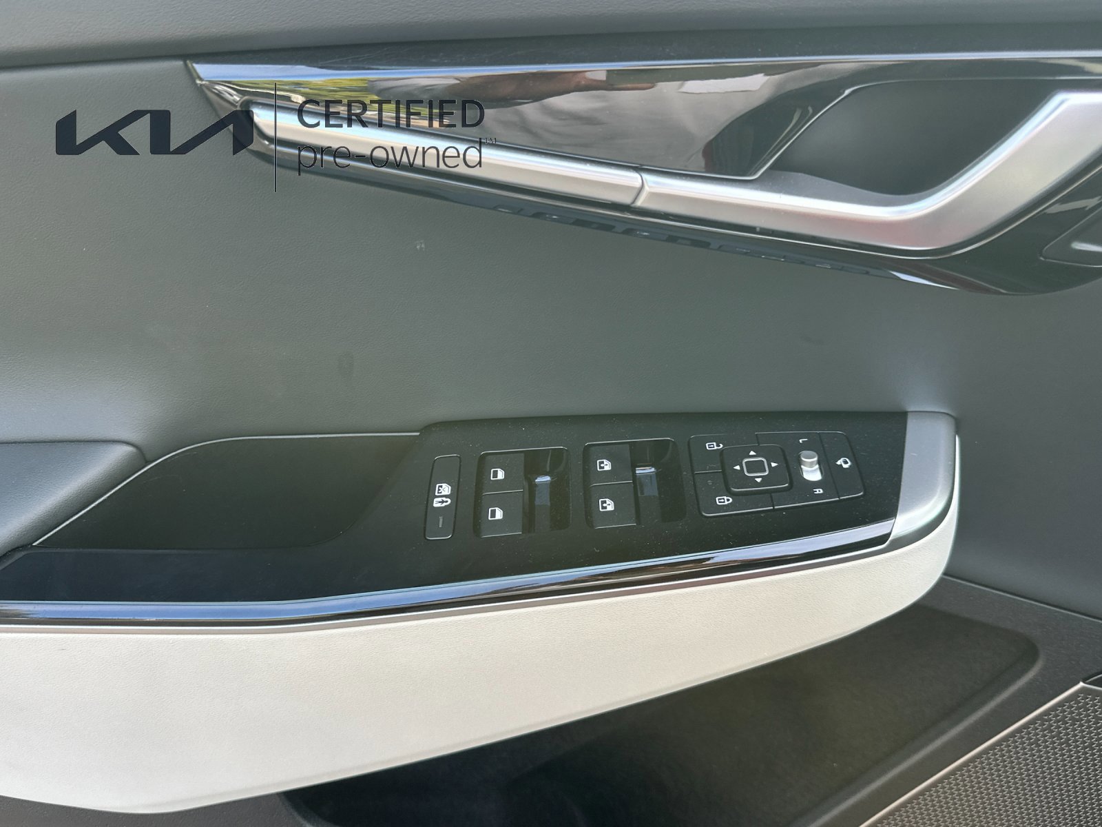 Certified 2023 Kia EV6 GT-Line RWD image 12