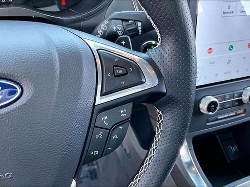 Used 2023 Ford Edge ST image 19