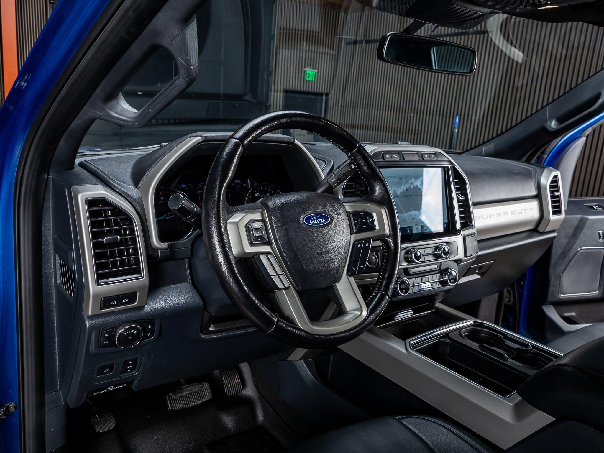 Used 2022 Ford F350 Lariat w/ Lariat Ultimate Package AWD/4WD image 13