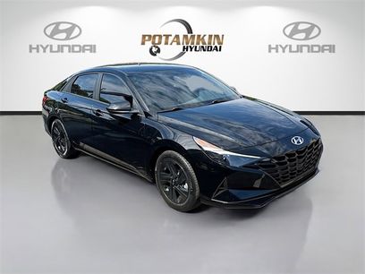 Used 2023 Hyundai Elantra SEL