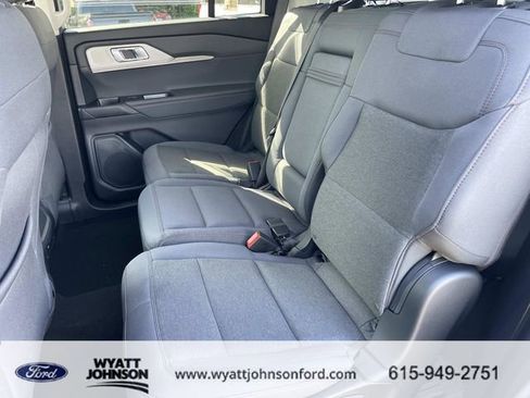 New 2026 Ford Explorer Active RWD image 18