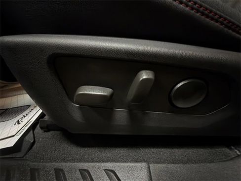 Used 2024 Chevrolet Colorado Z71 w/ LPO, Dark Essentials Package image 12