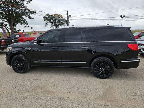 Used 2020 Lincoln Navigator L Reserve w/ Equipment Group 208A Reserve AWD/4WD image 3