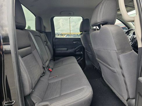 Used 2022 Nissan Frontier SV RWD image 13