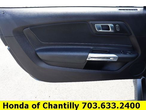 Used 2019 Ford Mustang GT RWD image 24