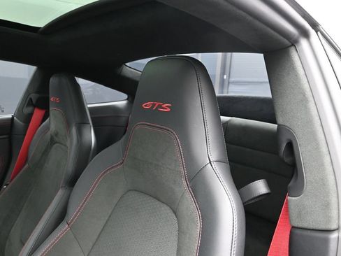 Used 2026 Porsche 911 Carrera GTS RWD image 16