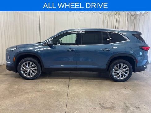 Used 2026 Buick Enclave Preferred AWD/4WD image 7