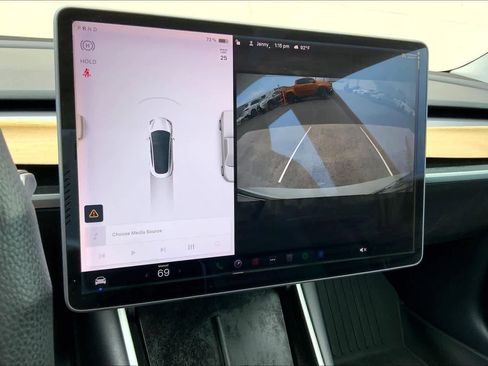 Used 2020 Tesla Model 3 Standard Range Plus image 26