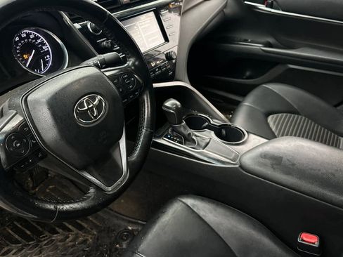 Used 2019 Toyota Camry SE image 12
