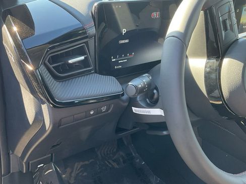 New 2026 Nissan Kicks SR image 15