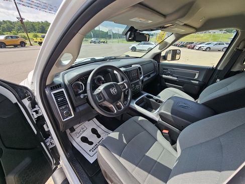 Used 2022 RAM 1500 Classic SLT w/ Electronics Group image 21