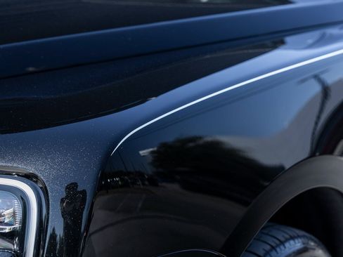 Used 2025 Rolls-Royce Cullinan image 20