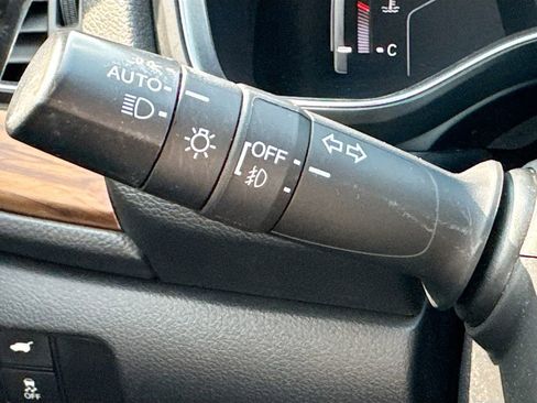 Used 2020 Honda CR-V Touring image 13