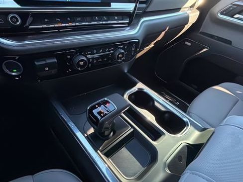 Used 2025 Chevrolet Silverado 1500 LTZ w/ LTZ Premium Package image 14