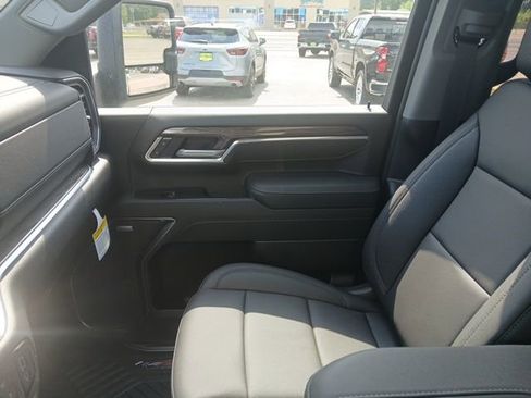 New 2026 Chevrolet Silverado 2500 LTZ w/ LTZ Premium Texas Edition AWD/4WD image 32