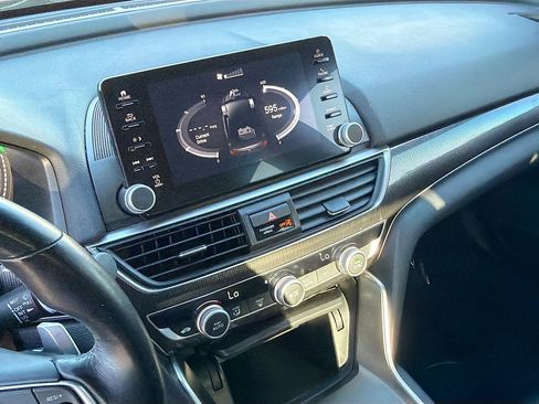 Used 2022 Honda Accord Sport image 25