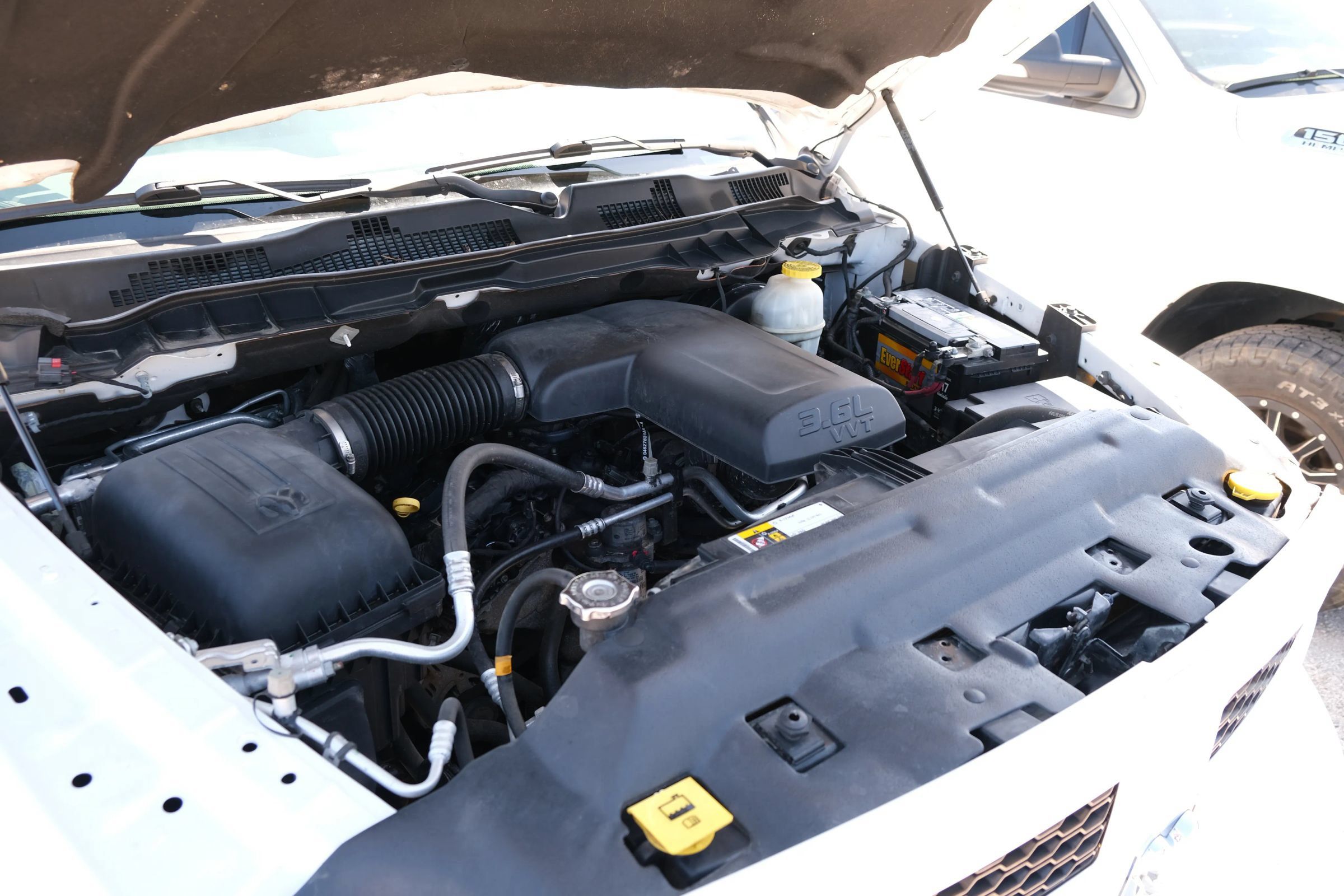 Used 2017 RAM 1500 Express AWD/4WD image 44