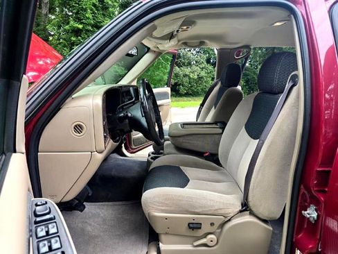 Used 2004 Chevrolet Avalanche Z71 w/ Preferred Equipment Group image 4