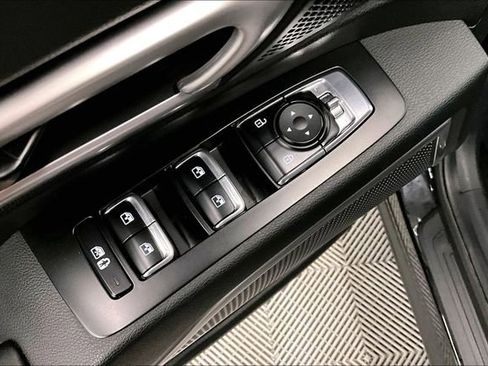 Used 2025 Kia Telluride S AWD/4WD image 38