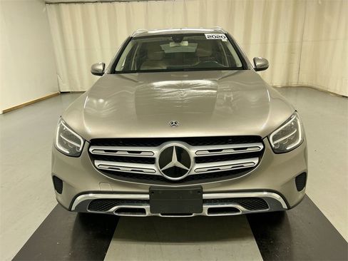 Used 2020 Mercedes-Benz GLC 300 4MATIC image 3