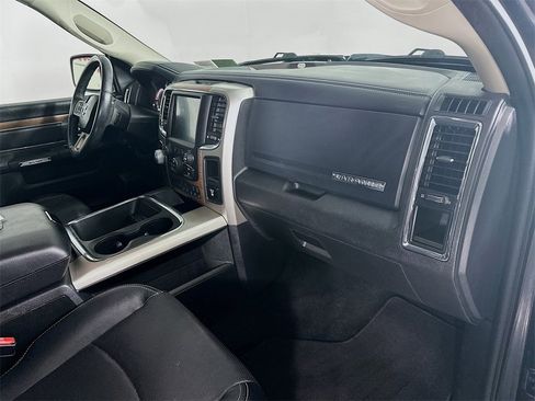 Used 2017 RAM 1500 Laramie w/ Convenience Group image 31