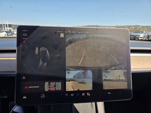 Used 2022 Tesla Model 3 Long Range AWD/4WD image 10