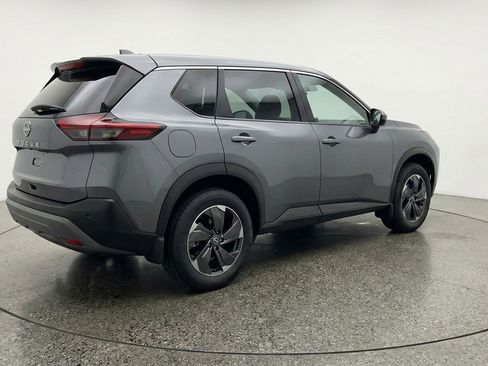 Used 2025 Nissan Rogue SV image 9