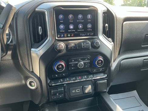 Certified 2021 Chevrolet Silverado 1500 LT Trail Boss w/ Convenience Package II AWD/4WD image 10