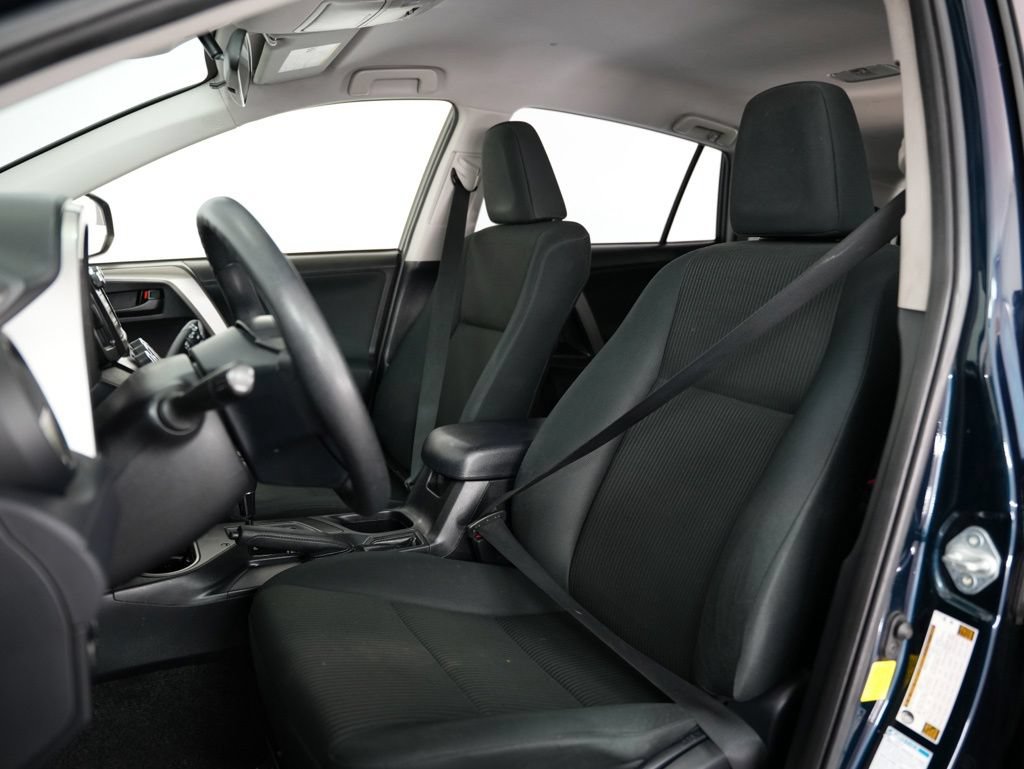 Used 2018 Toyota RAV4 LE w/ All Weather Liner Package AWD/4WD image 39