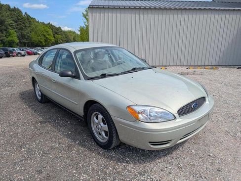 Used 2005 Ford Taurus SE FWD image 48