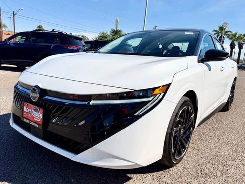 New 2026 Nissan Sentra SR w/ SR Premium Package image 3