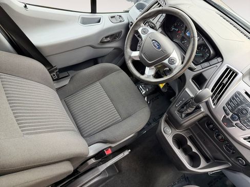 Used 2018 Ford Transit 150 XLT image 15