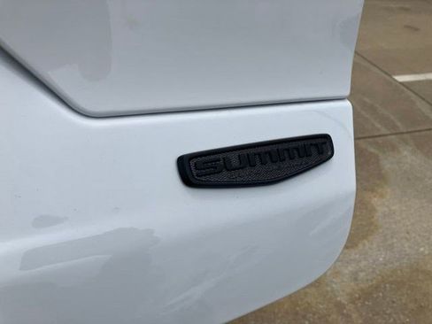 New 2026 Jeep Grand Cherokee Summit w/ Obsidian Package AWD/4WD image 26