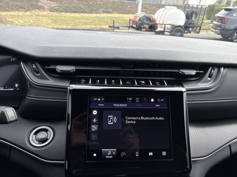 Certified 2024 Jeep Grand Cherokee Altitude image 28