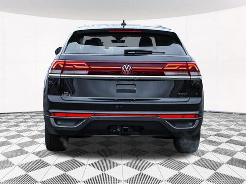 New 2026 Volkswagen Atlas Cross Sport SE image 18