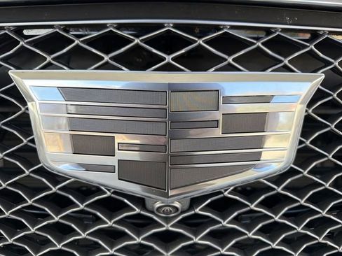 Certified 2023 Cadillac Escalade ESV Premium Luxury w/ LPO, Radiant Package image 32