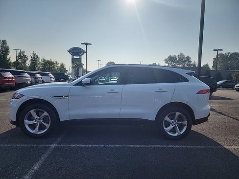 Used 2017 Jaguar F-PACE Premium AWD/4WD image 2