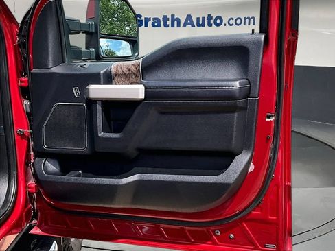 Used 2017 Ford F250 Lariat w/ Lariat Value Package AWD/4WD image 31